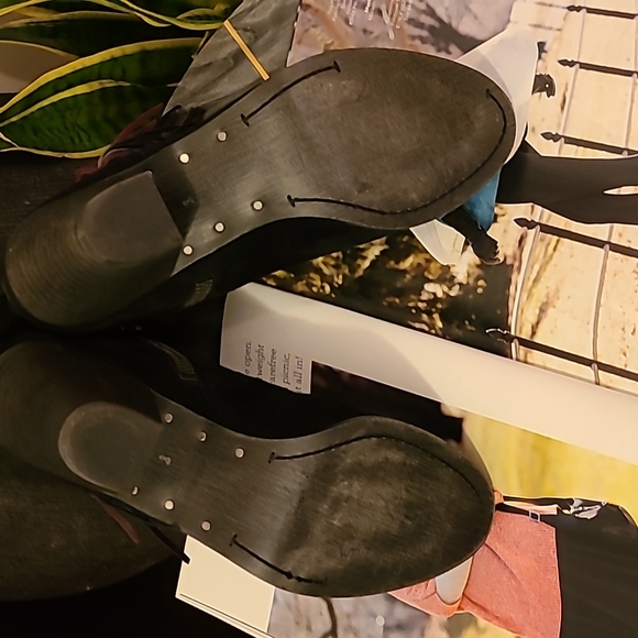 SAM ELDELMAN BLACK SUEDE FRINGE ACCENT LOUIE ANKLE BOOTIES sz 8 - Picture 5 of 6